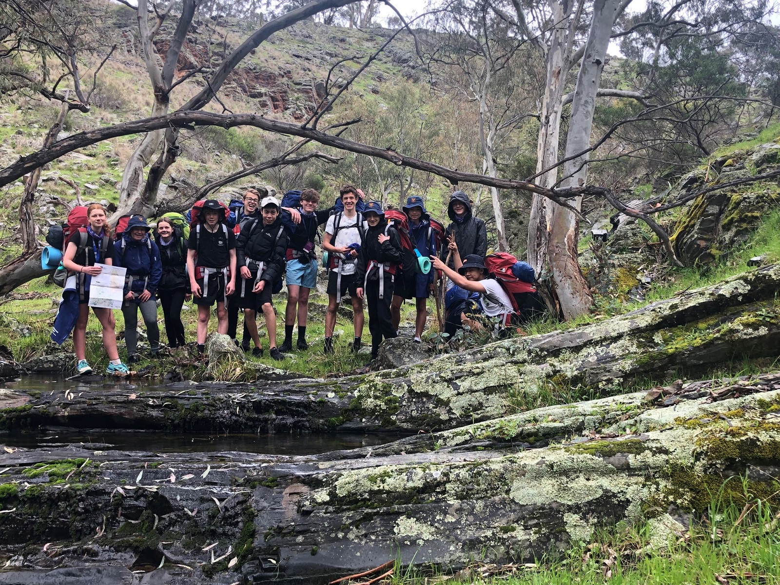 cc3a1c20hoe1baa1t20c491e1bb99ng20ngoe1baa1i20khc3b3a20vc3a020he1bb9720tre1bba320he1bb8dc20vic3aan20que1bb91c20te1babfc2a02 Các hoạt động ngoại khóa và hỗ trợ học viên quốc tế