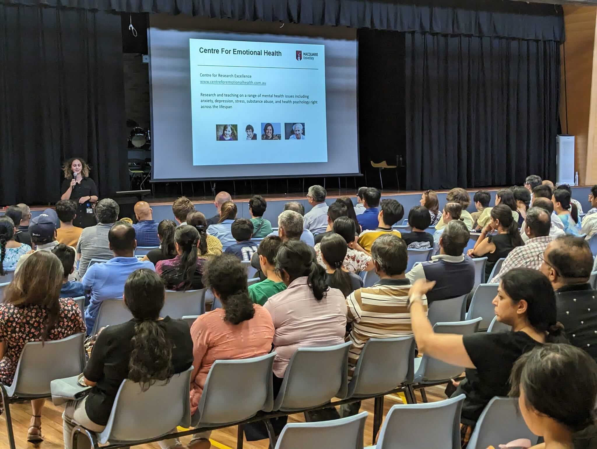 cc6a120se1bb9f20ve1baadt20che1baa5t20hie1bb87n20c491e1baa1i201-1 Cơ sở vật chất hiện đại 1