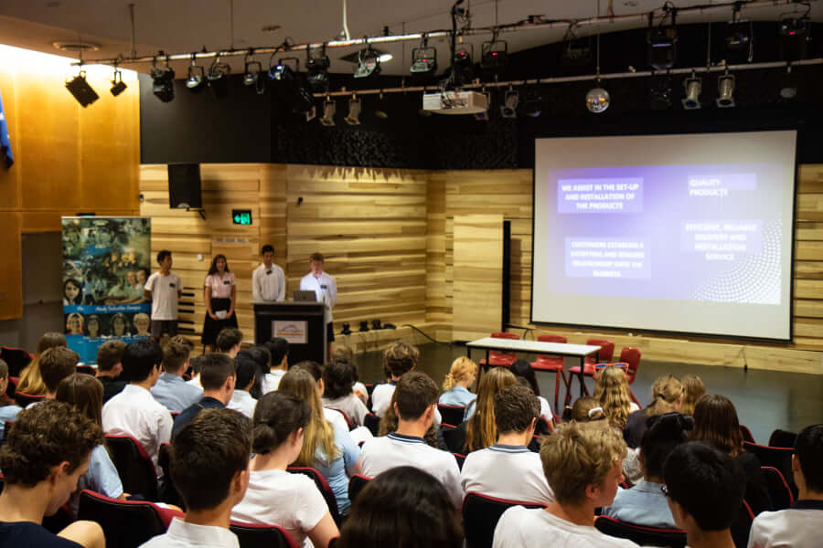 cc6a120se1bb9f20ve1baadt20che1baa5t20hie1bb87n20c491e1baa1i201203 Cơ sở vật chất hiện đại