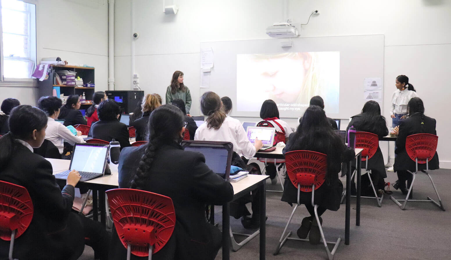 cc6a120se1bb9f20ve1baadt20che1baa5t20mac-robertson20girls20high20school202 cơ sở vật chất Mac.Robertson Girls' High School