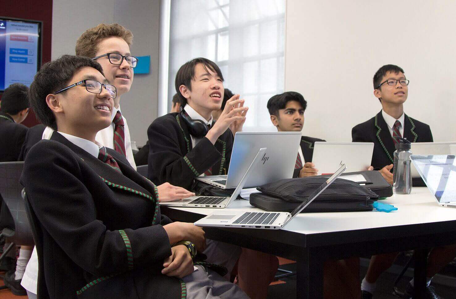 chc6b0c6a1ng20trc3acnh20he1bb8dc20thue1baadt20ce1bba7a20melbourne20high20school Melbourne High School chương trình học