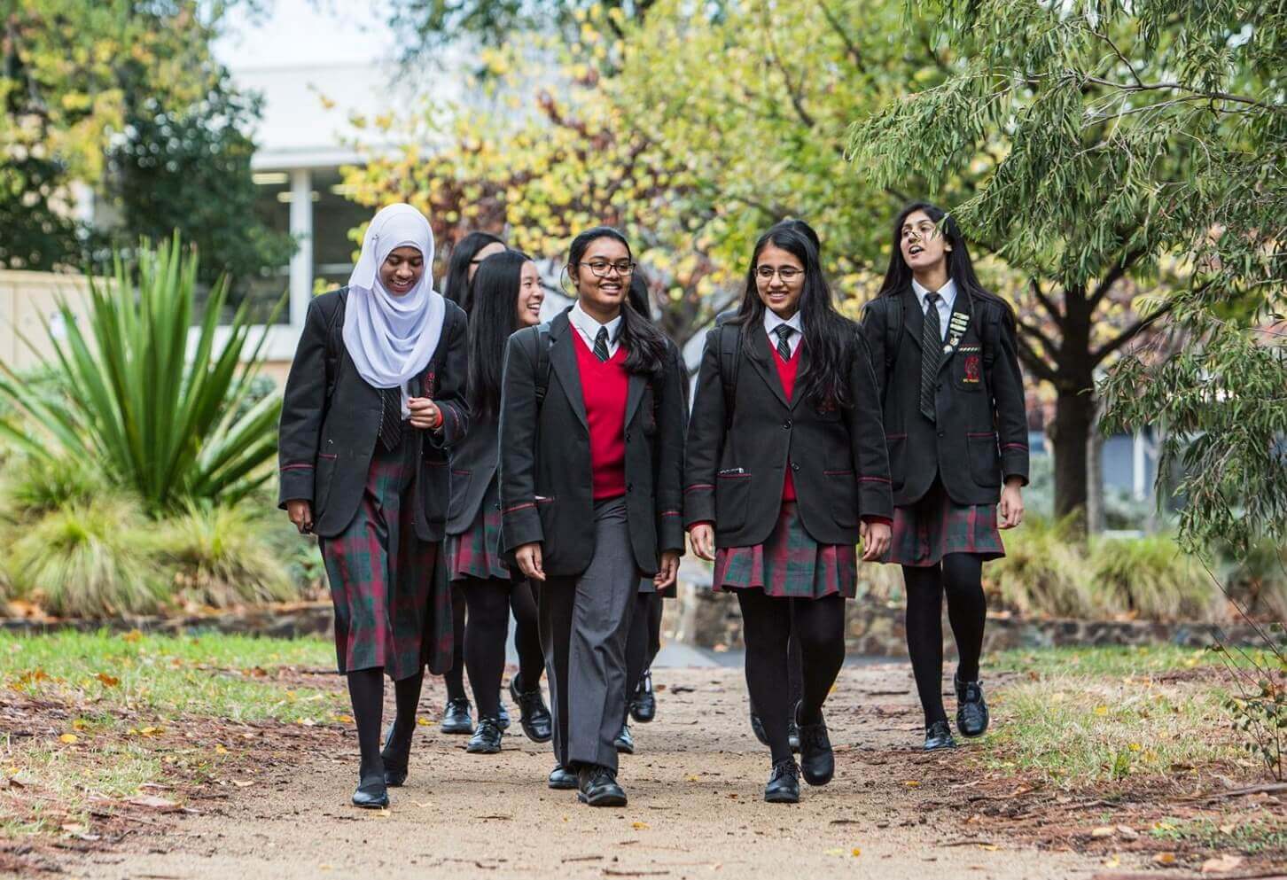 chc6b0c6a1ng20trc3acnh20he1bb8dc20thue1baadt20mac20robertson20girls20high20school Chương trình học thuật mac robertson girls high school