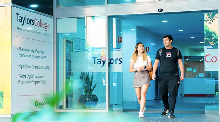 he1bb8dc20phc3ad20vc3a020cc3a1c20chi20phc3ad20lic3aan20quan Học phí và các chi phí liên quan