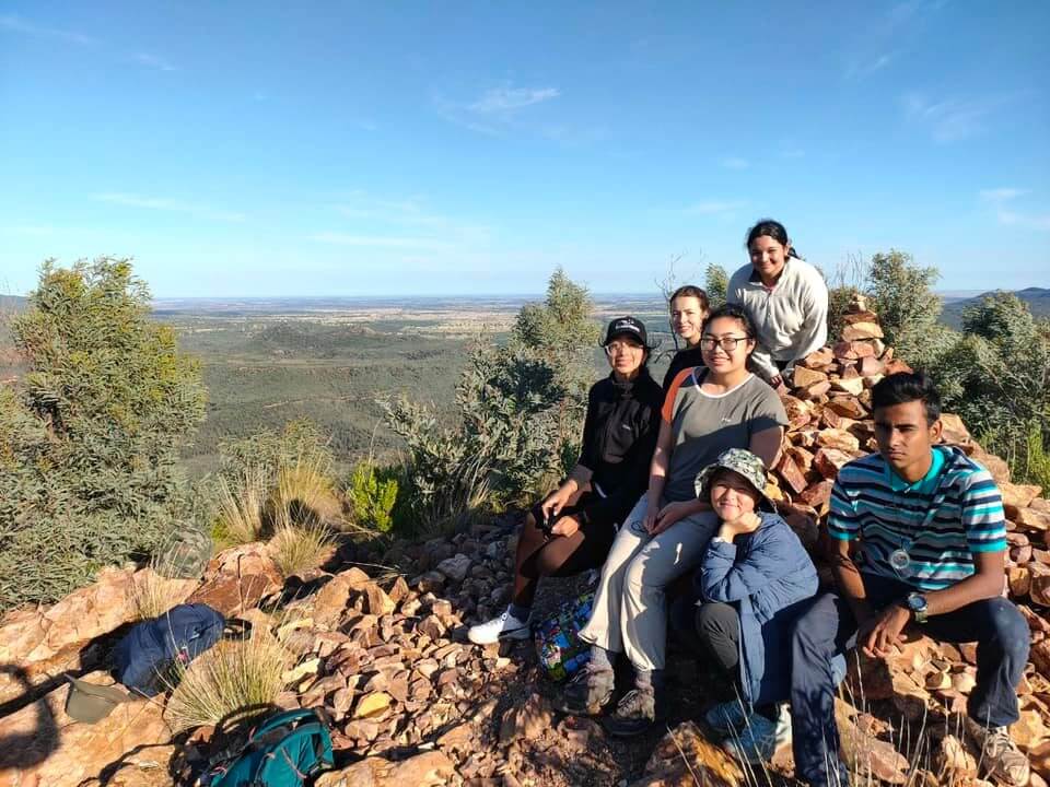 hoe1baa1t20c491e1bb99ng20ngoe1baa1i20khc3b3a20phong20phc3ba204 Hoạt động ngoại khóa phong phú