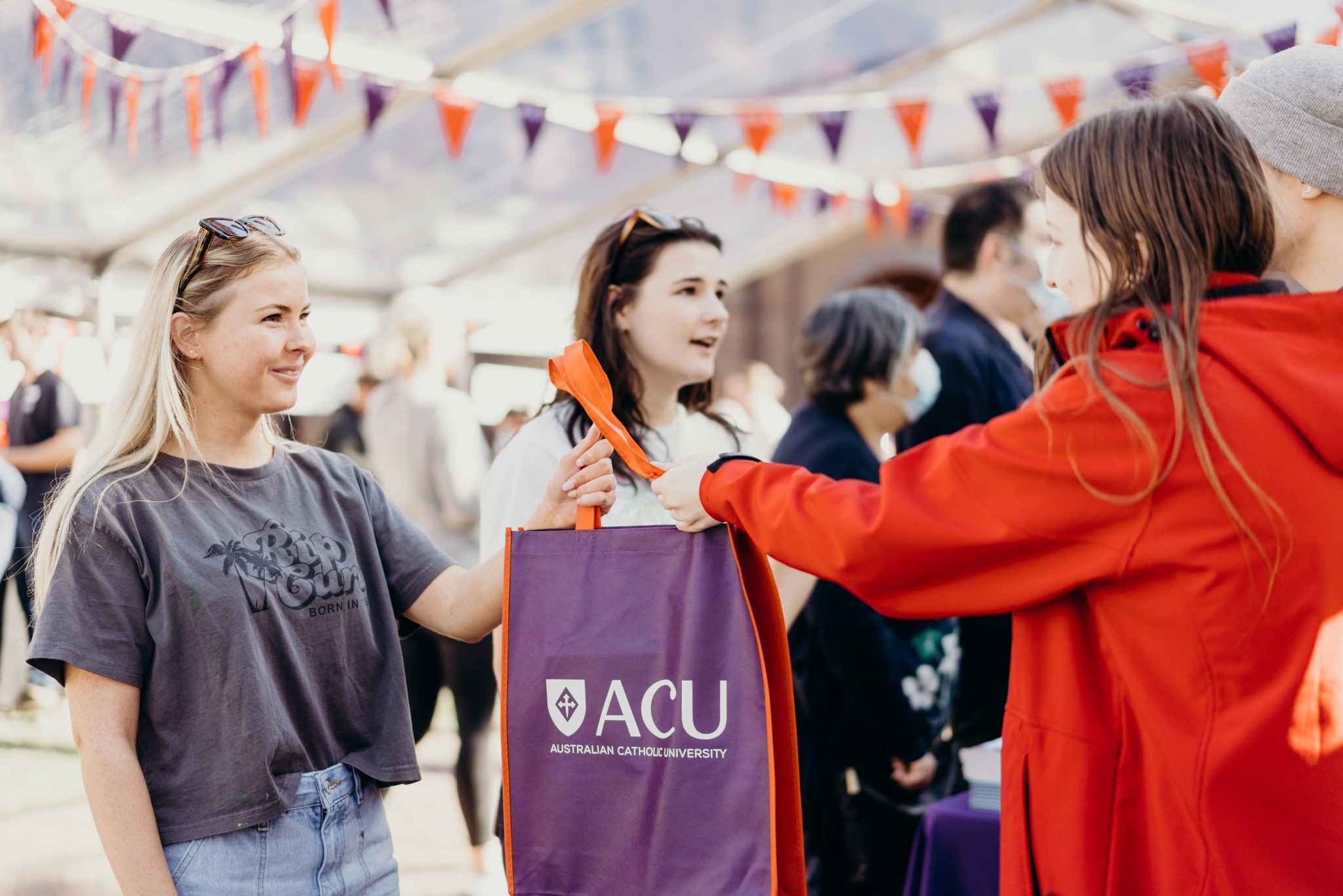 lc3bd20do20vc3ac20sao20nc3aan20du20he1bb8dc20c39ac20trc6b0e1bb9dng20c490e1baa1i20he1bb8dc20cc3b4ng20gic3a1o20c39ac Lý do vì sao nên du học Úc trường Đại học Công giáo Úc