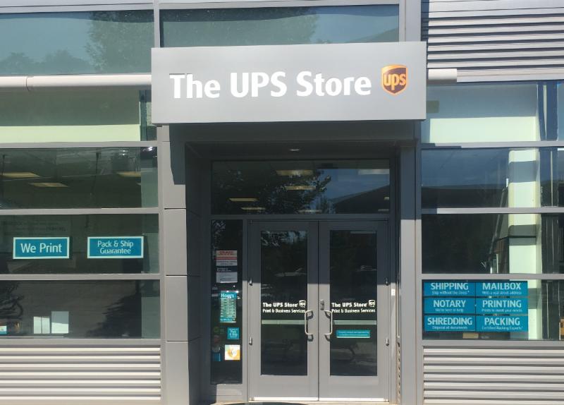unnamed-143 UPs Store