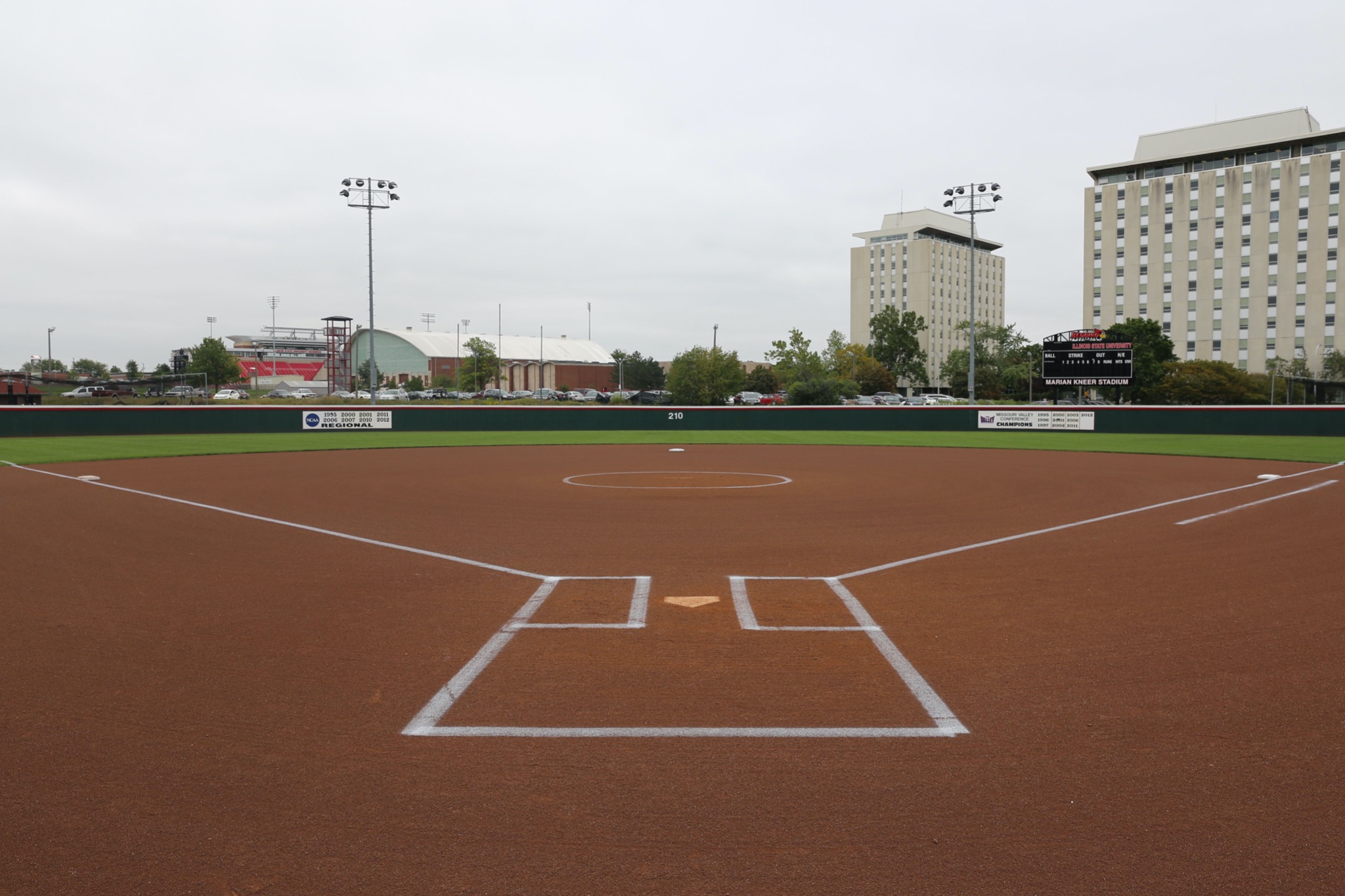 unnamed-182 Sân bóng mềm Marian Kneer