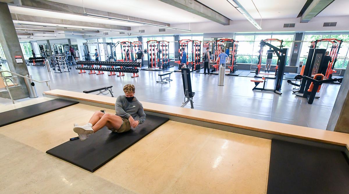 unnamed-248 Phòng thể thao