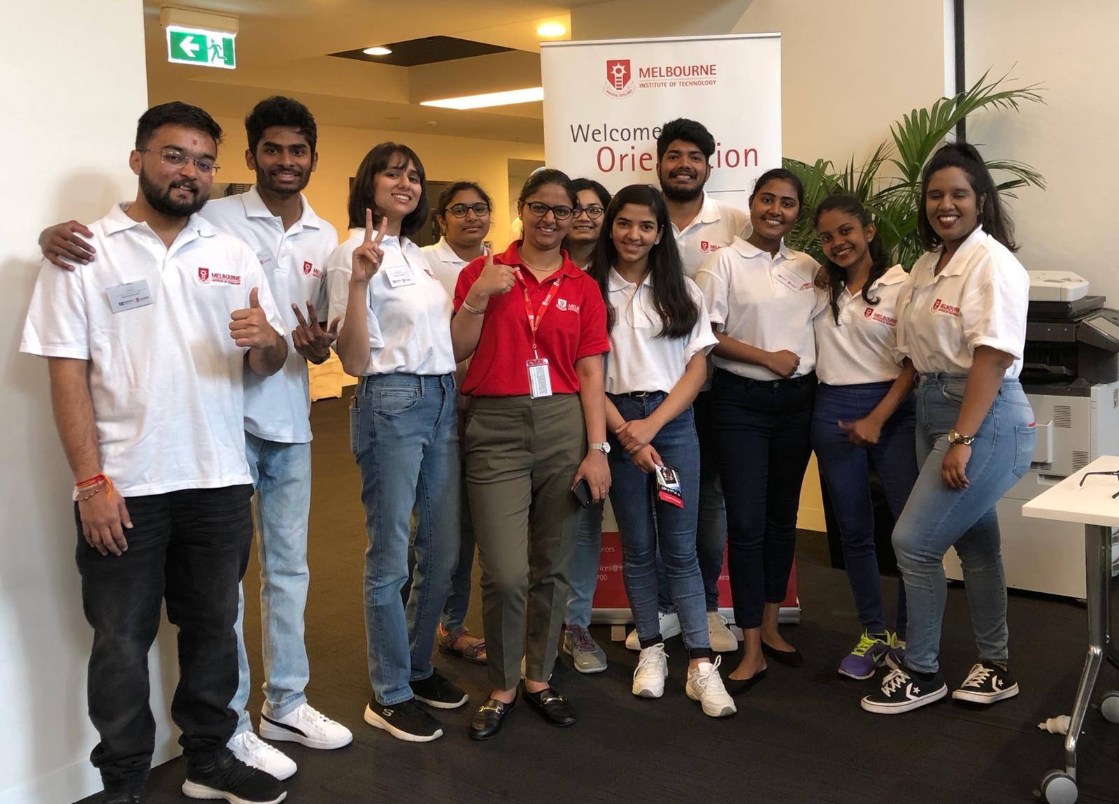 unnamed-300 Học viện Công nghệ Melbourne kết hợp học tập và thực hành