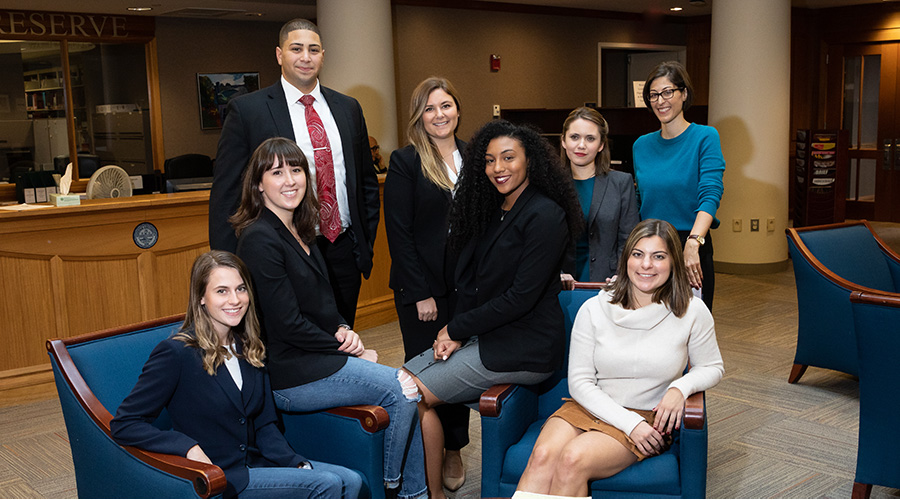 unnamed-65 quan hệ gắn kết ở Đại học Suffolk